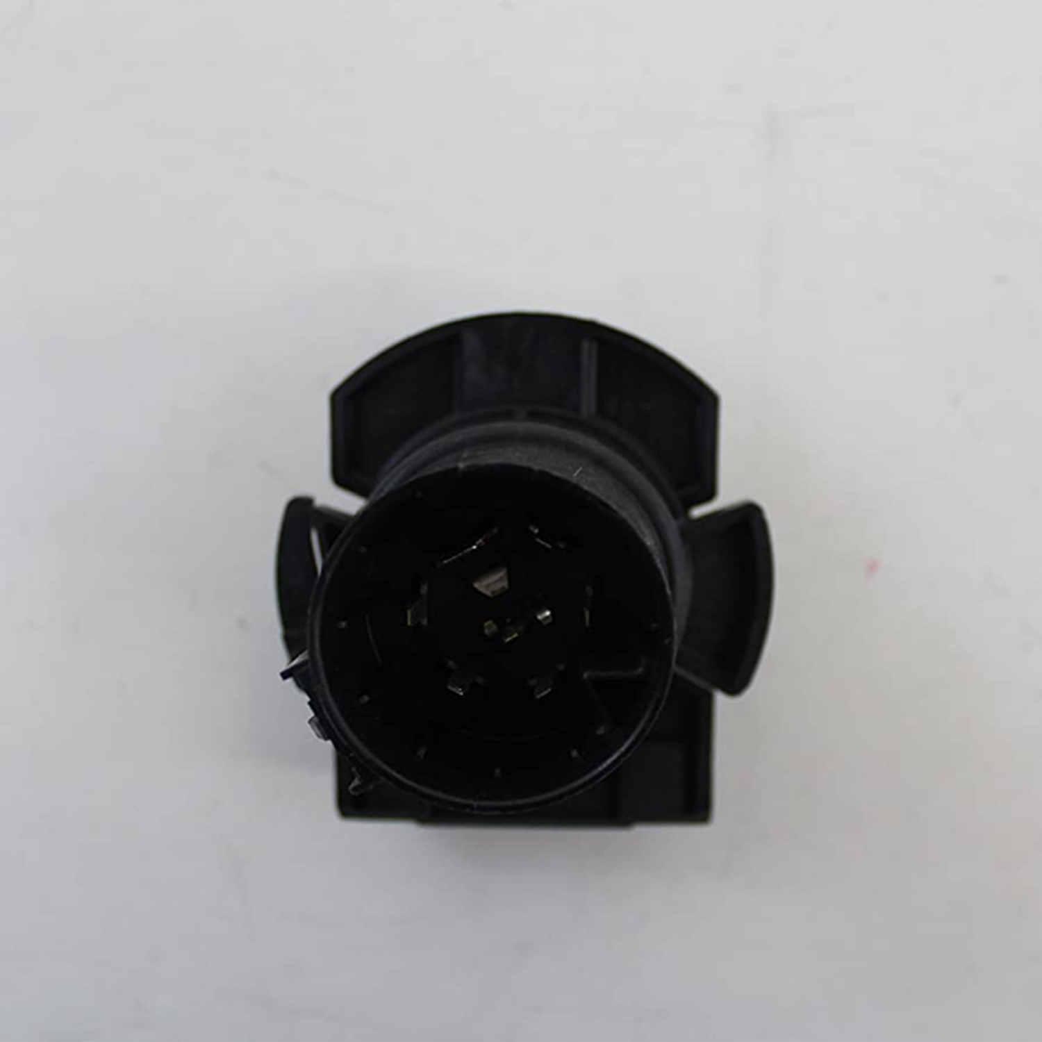 Genuine Nissan 24340ZR10A - Trailer Tow Harness Connector