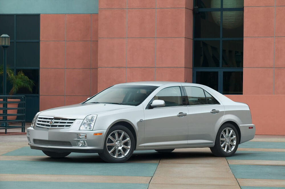 2005 cadillac sts review sideview